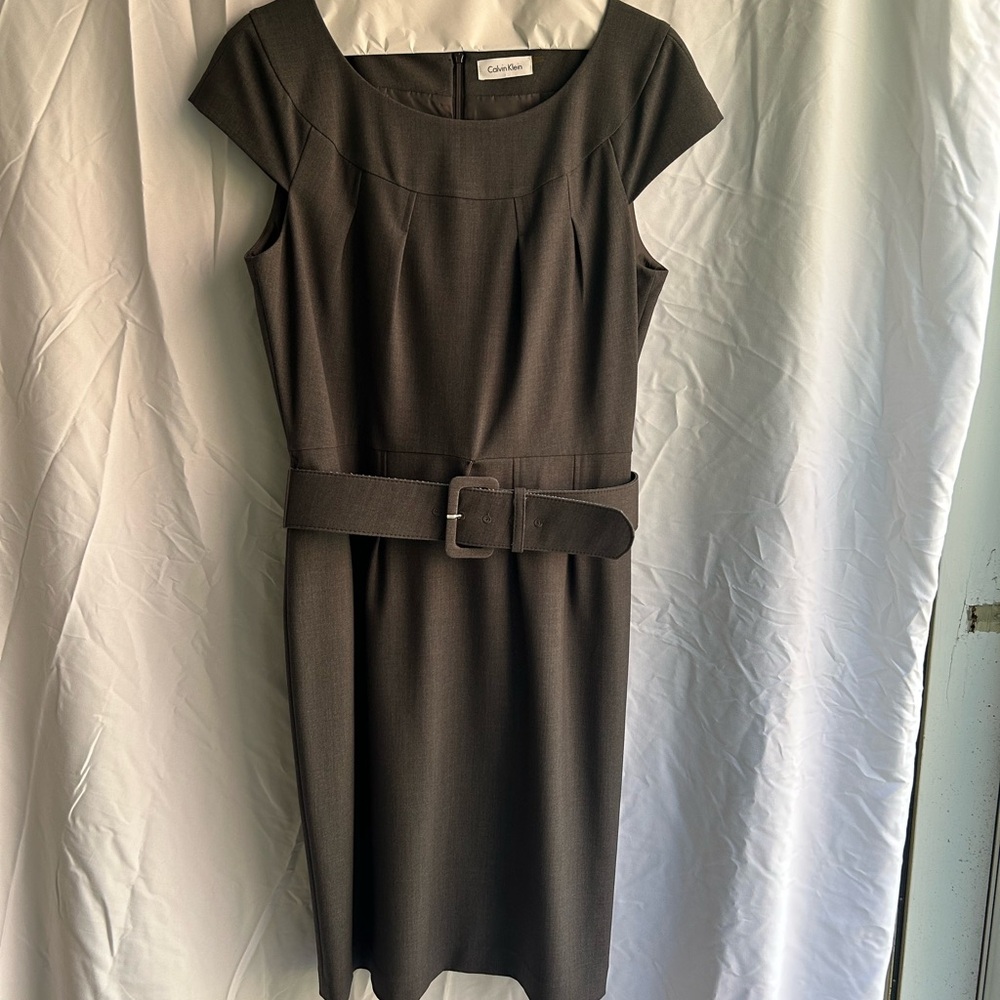 Calvin Klein grey size 8P belted dress
